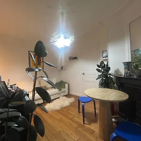 2 Pièces Lumineux à Deux Pas De La Tour Eiffel Parigi